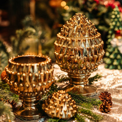 Pine cones with gold lacquer H 11" Ø 7"