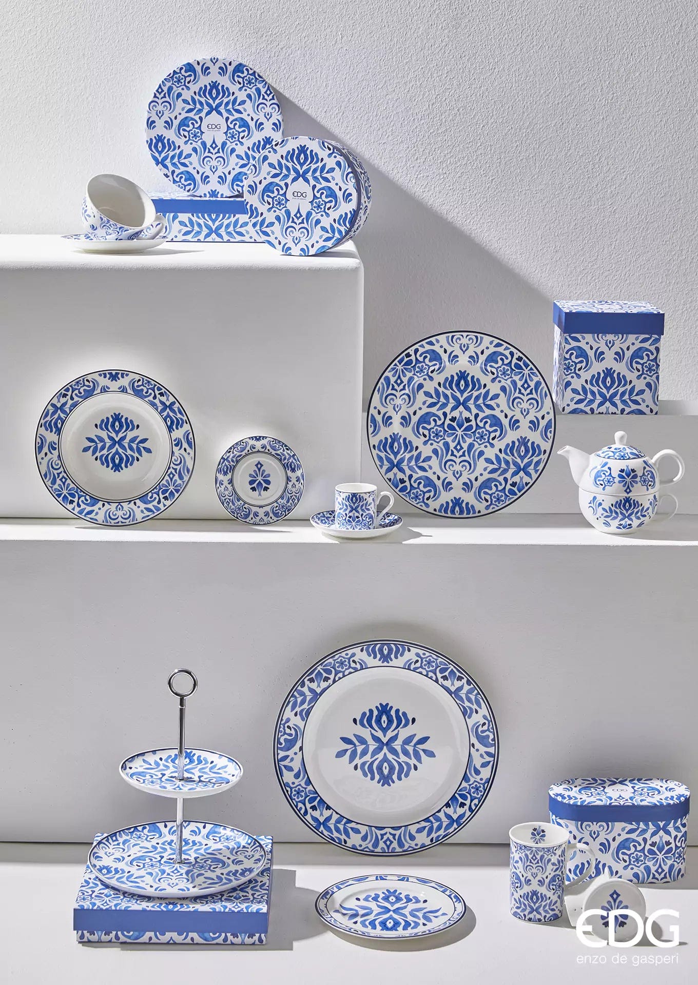 Soup plate Capri series - white porcelain, painted blue H 1.37" Ø 8.56"